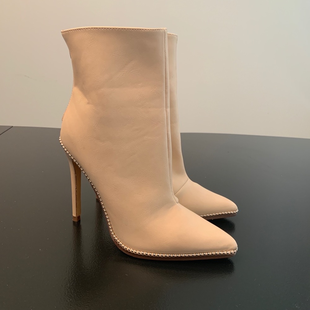 Liliana Nude Leather Booties Never Worn
